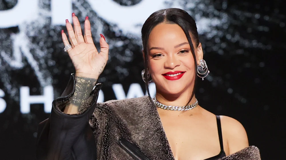 Rihanna steps down as CEO of Savage X Fenty after five years : r