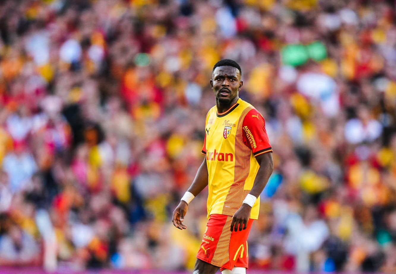 Lens willing to listen to offers for Ghana’s Salis Abdul Samed | The ...