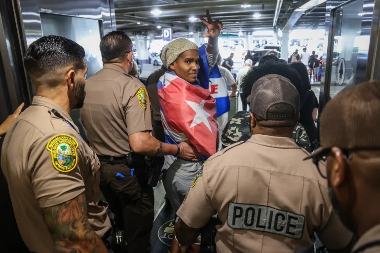 Exiled Cuban artist Otero Alcantara has arrived in US, Rubio confirms