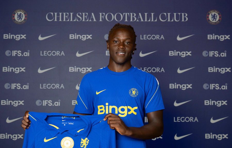 Quenda excited to begin Chelsea journey under Alonso