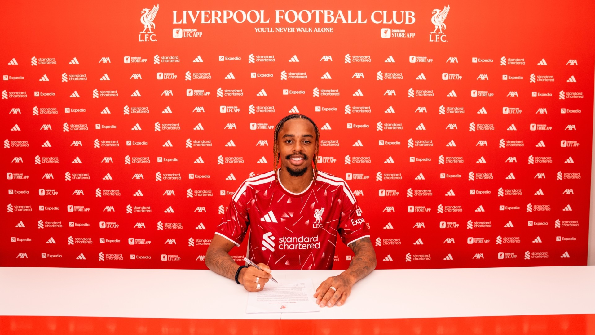 Liverpool complete £123m signing of Barcola from PSG